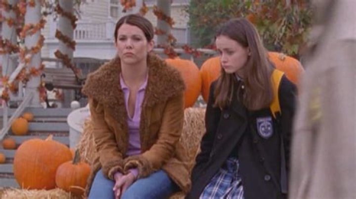10 best fall episodes of Gilmore Girls