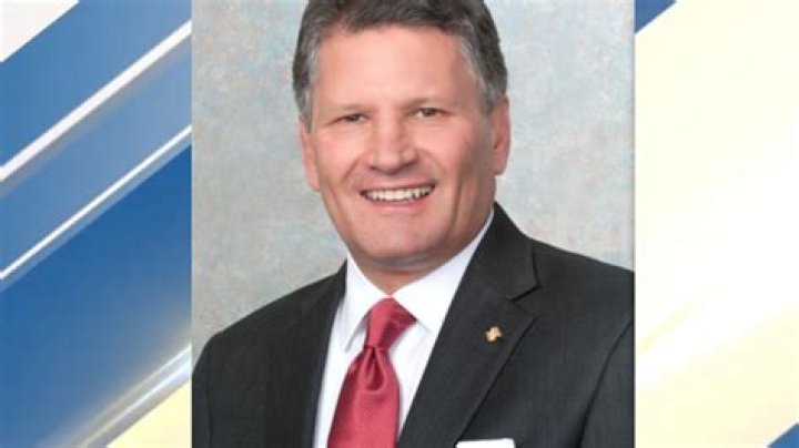 1st Summit announces passing of holding company President, CEO