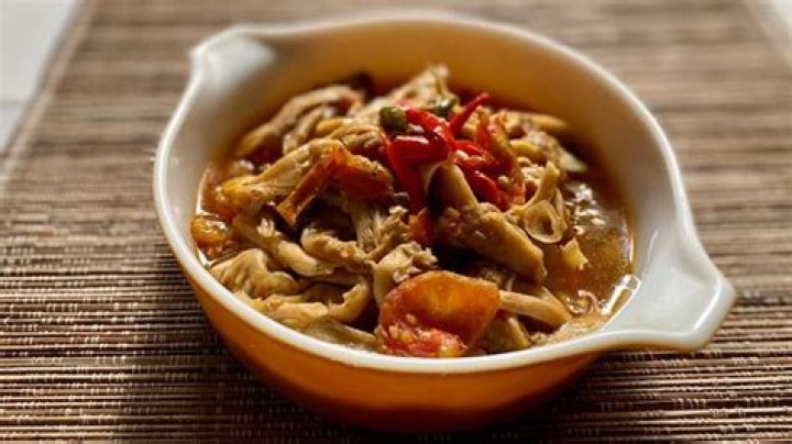 2 Cara Membuat Tumis Jamur Enoki dengan Bumbu Sederhana
