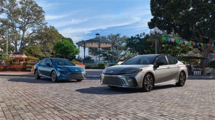 2023 Toyota Camry Price, Top Speed, Mileage, 0-60Mph