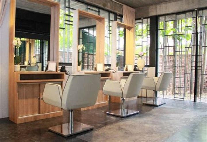 4 places in KL to get a luxurious haircut