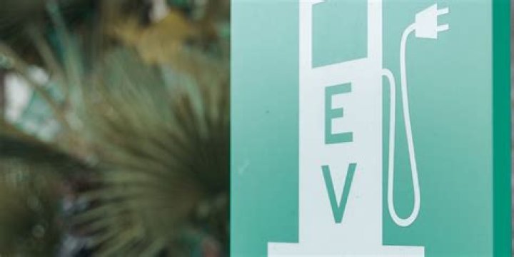 5 Ways to Charge Your EV for Free
