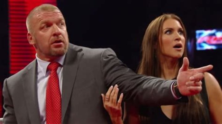 5 weirdest pregnancy announcements in WWE