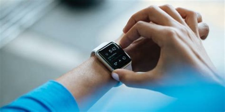 7 Great Apple Watch Apps to Boost Your Productivity