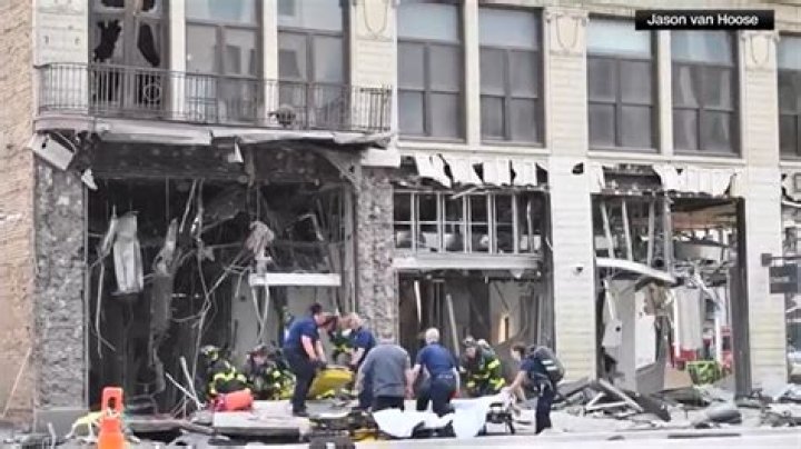 7 people hurt, 1 dead, in building explosion in downtown Youngstown, Ohio