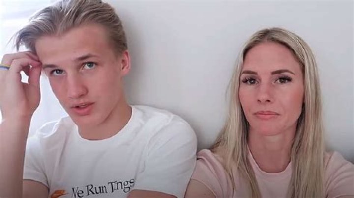 8 Passengers YouTube channel under fire for harsh child punishment