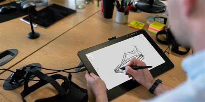 9 Reasons Why Every Digital Artist Should Use a Drawing Tablet
