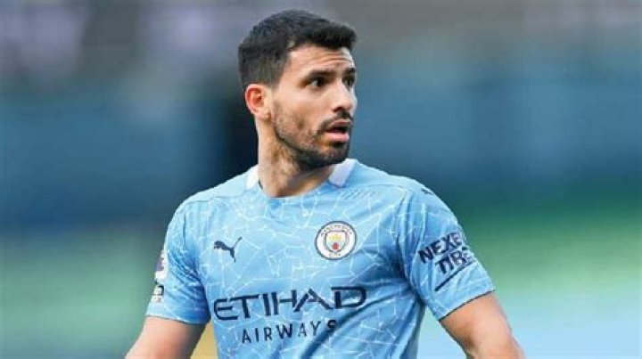 A reported initial agreement between Sergio Aguero and Barcelona