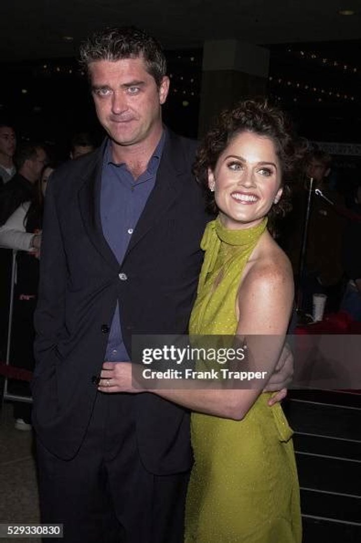Actress Robin Tunney and her Husband Bob Gosse Divorced in 2006. What about her child?