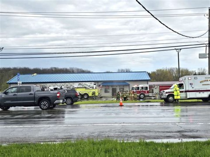Afternoon blaze damages Barr Township roofing business, fire chief confirms