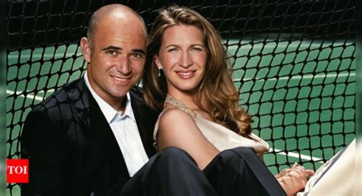 	AGASSI FOCUSES ON FAMILY	