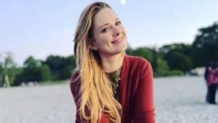 Alexandra Breckenridge Net Worth 2024
