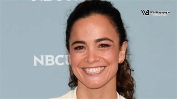 Alice Braga: Wiki, Bio, Age, Height, Weight, Movies, Net Worth, House