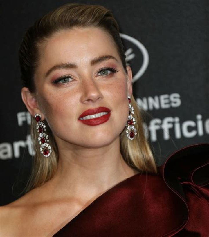 Amber Heard - Bio, Net Worth, Height