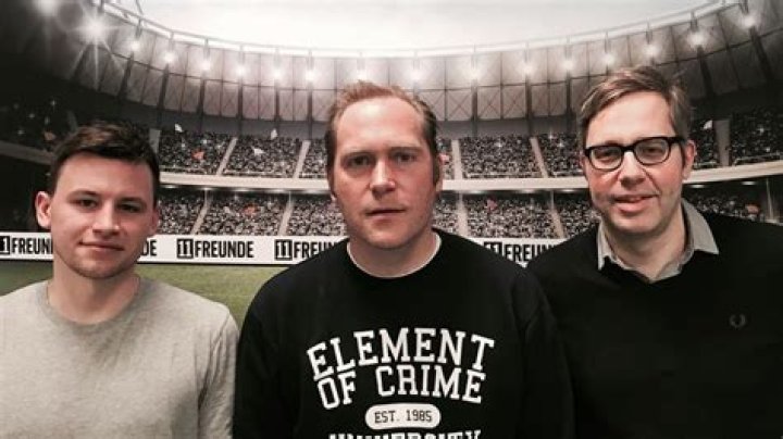 „Andere gehen kegeln“ - Ein Hooligan über seine Szene – 11FREUNDE