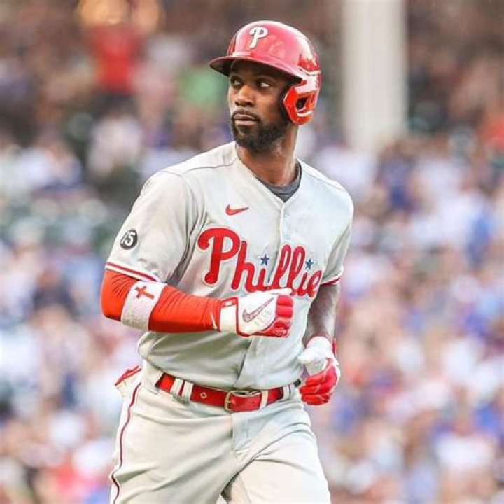 Andrew Mccutchen Net Worth 2024