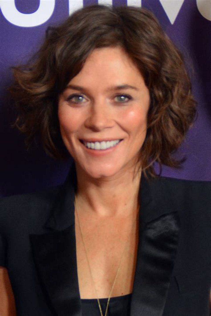 Anna Friel Net Worth 2024