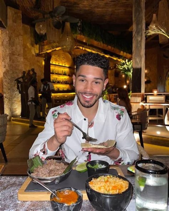 Anthony Jones - Bio, Age, Height, Nationality, Net Worth, Facts