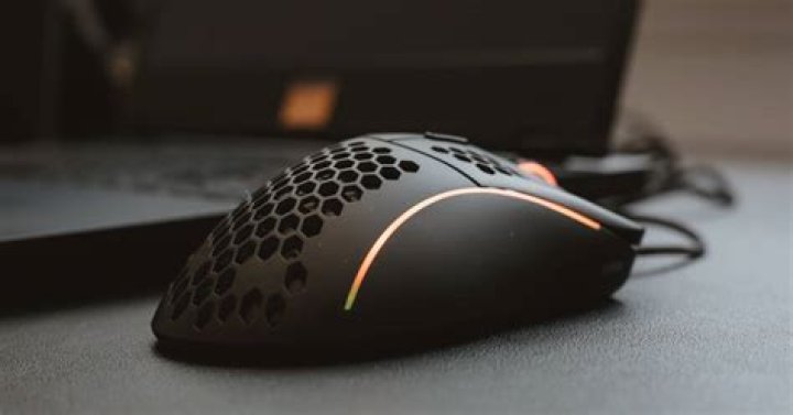 ​​​​​​​Anyone Can Be a Windows Admin by Plugging In a Razer Mouse or Keyboard