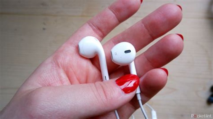 Are Apple's Free EarPods Really That Bad?
