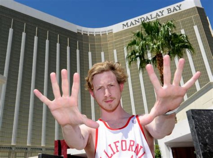 Asher Roth Net Worth 2024