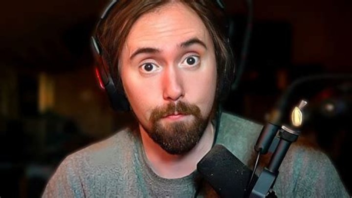 Asmongold explains why he doesn’t stream WoW Classic raids on Twitch
