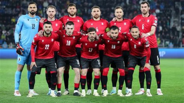 Aus dem Recall - Oberligist castet komplette Mannschaft – 11FREUNDE