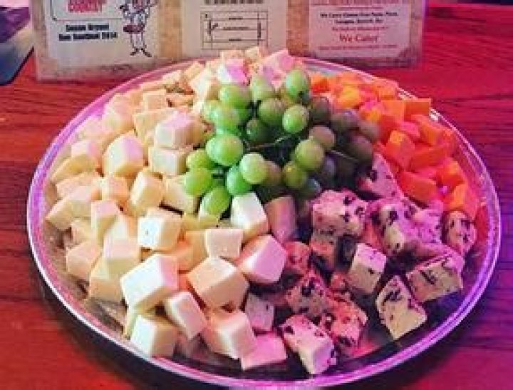 <b>Incredible edibles:</b> Talia’s Tuscan Table and Baba’s Shrimp Shack	