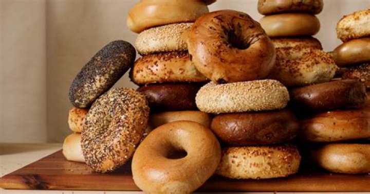 	BAGEL BATTLE	