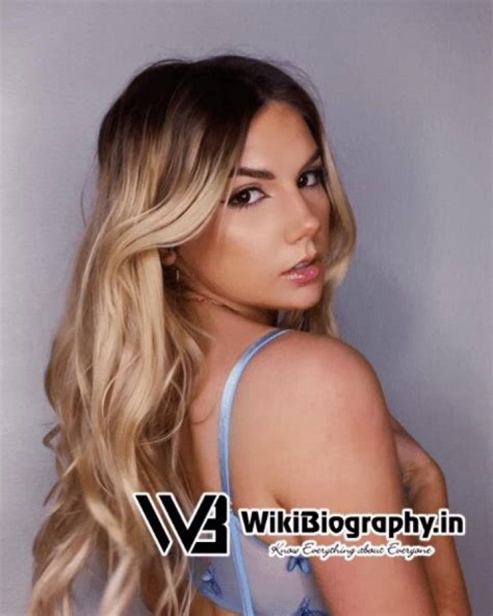 Bailey Spinn: Wiki, Bio, Age, Height, Gender, Boyfriend, Net Worth