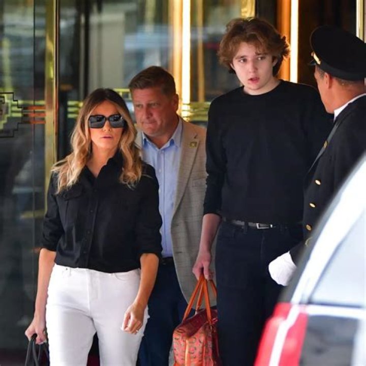 Barron Trump's Girlfriend Pictures: A Glimpse Into His Personal Life