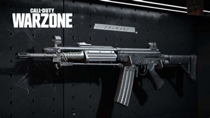 Best FARA 83 Warzone class loadout: Attachments, Setup, Perks