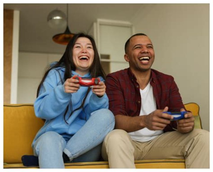 Best Video Games to Play With Your Girlfriend & Boyfriend (Couples) in 2022