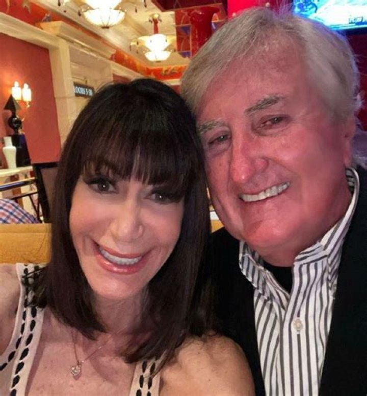 Bobbi Ray Carter Bio, Age, Height, Husband, Salary, Net Worth Hsn