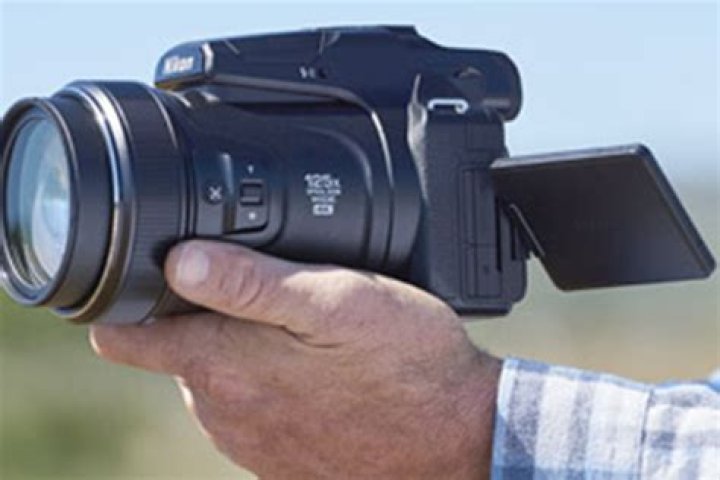 Bridge camera with an insane zoom lens: Nikon Coolpix P1000 review