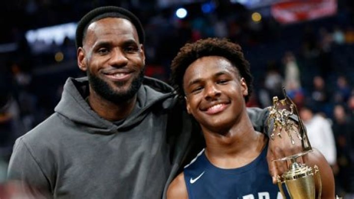 BRONNY JAMES GETS TROLLED ON TWITCH