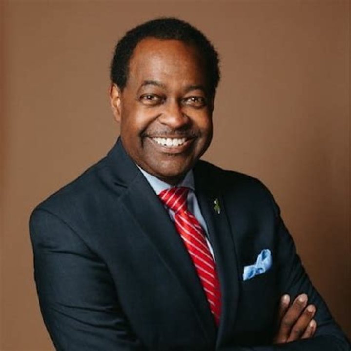 Bryan Busby Net Worth | Age, Height, Weight, Dating And More