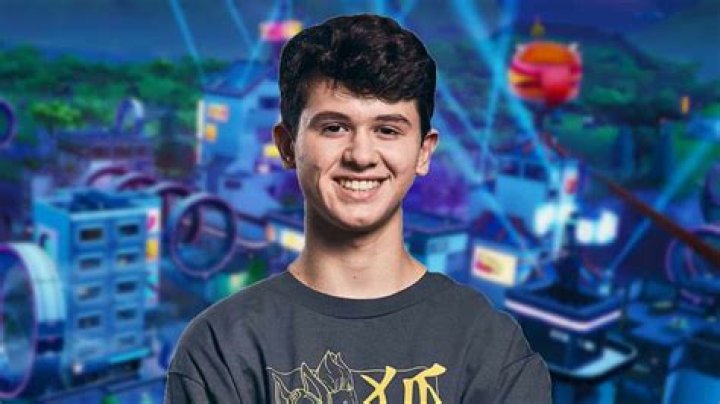 Bugha apologizes for Fortnite snaking ahead of Season 7 FNCS