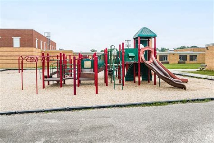 C.R. Towslee Elementary School - Brunswick