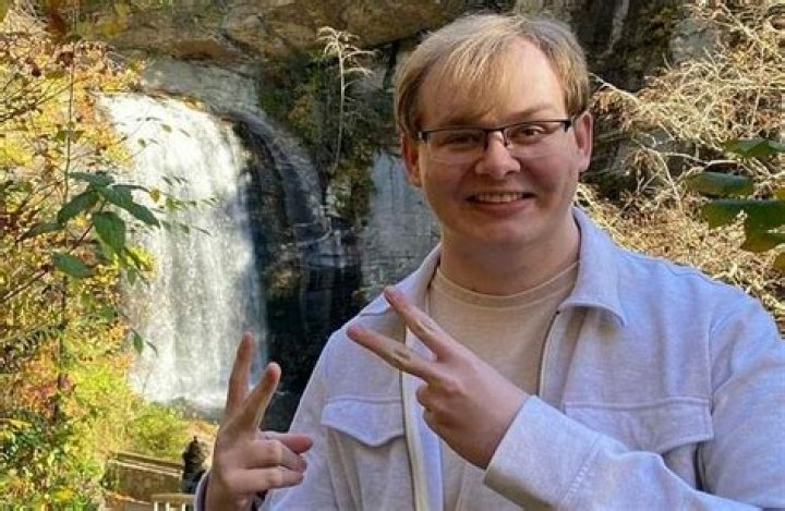 CallMeCarson - Bio, Net Worth, Height