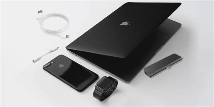 Can You Use a MacBook Power Adapter to Fast Charge Your iPhone? Is It Safe?