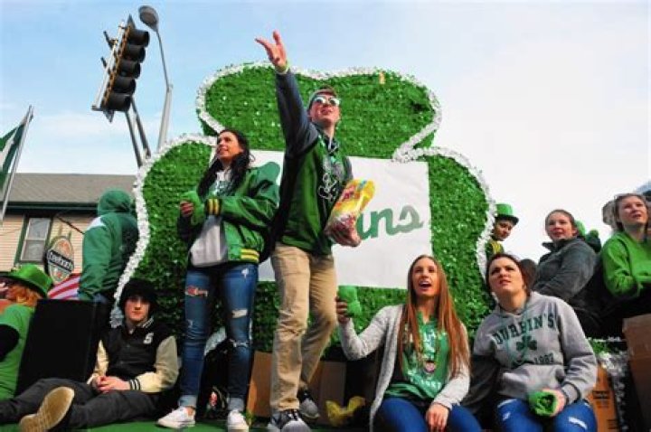	Candy, beads and political messages at Tinley Park Irish Parade	