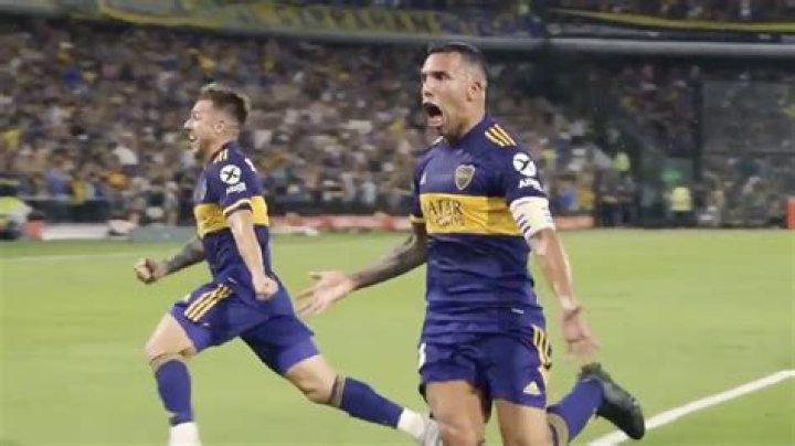 Carlos Tevez legt den Jubellauf des Jahres hin – 11FREUNDE