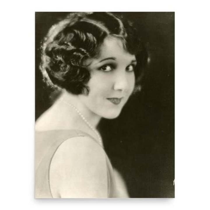 Carmelita Bohr: A Journey Through Life And Art