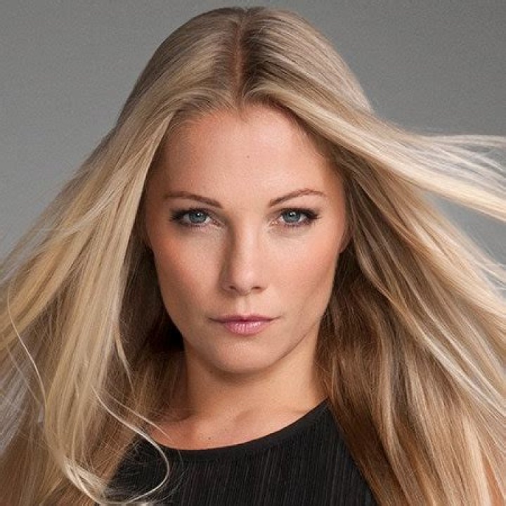 Caroline Fleming Net Worth 2024
