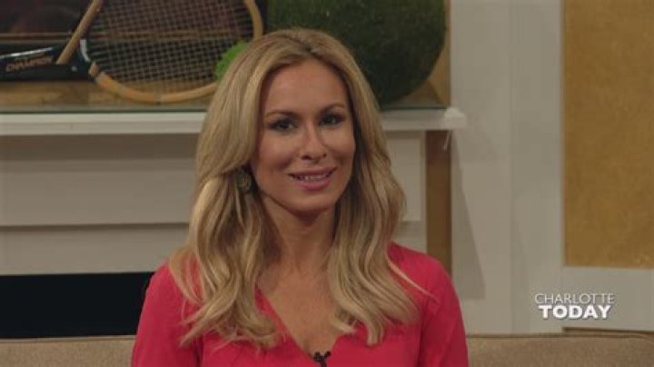 Carolyn Bruck Age, WCNC Bio, Net Worth, Wikipedia, Husband, Married