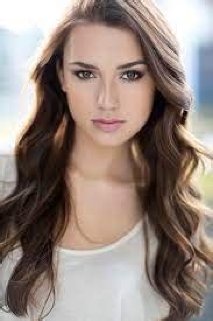 Chloe Babcook: Wiki, Age, Height, Family, Career, Net Worth