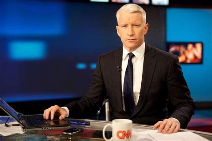 Chris Licht’s Net Worth Is Okay Without CNN’s Salary: How Rich Is He Right Now?