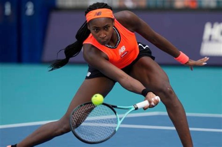	Coco Gauff coughs up big lead, gets ousted from Miami Open in third round	