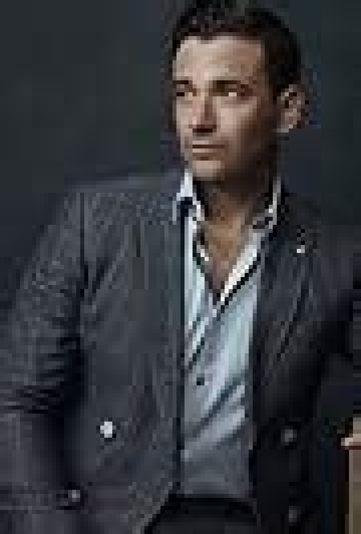 Colin Donnell Biography